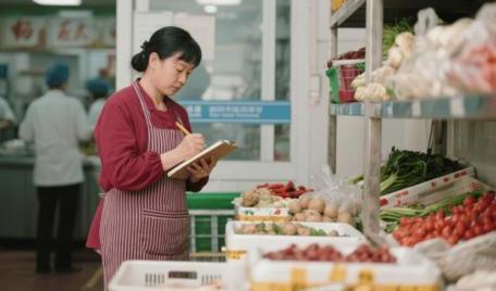 德沃食堂出入库秤，食材出入库全程追溯，让每一克食材都有据可查